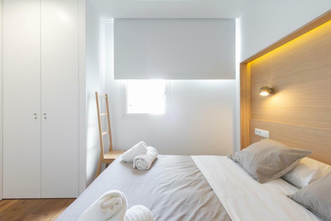 Urbantec Realty - Atocha Y Museos Apartment Madrid Bagian luar foto